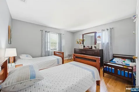 404 Prospect Avenue Oradell NJ 07649
