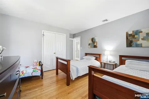404 Prospect Avenue Oradell NJ 07649