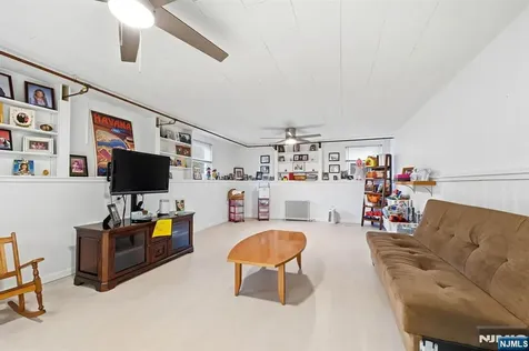 404 Prospect Avenue Oradell NJ 07649