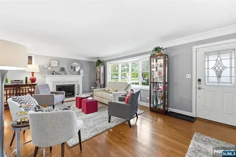 404 Prospect Avenue Oradell NJ 07649