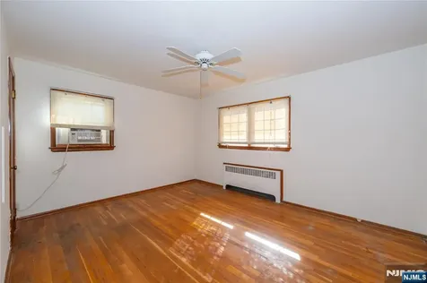 60 Sutton Avenue Totowa NJ 07512