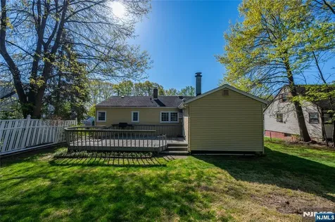 60 Sutton Avenue Totowa NJ 07512
