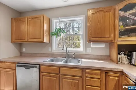24 Reigler Road West Milford NJ 07421