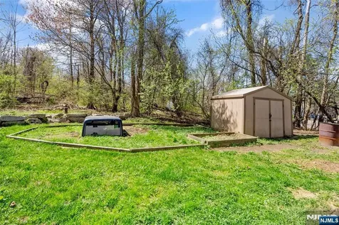 24 Reigler Road West Milford NJ 07421