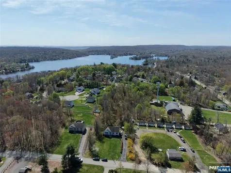 24 Reigler Road West Milford NJ 07421