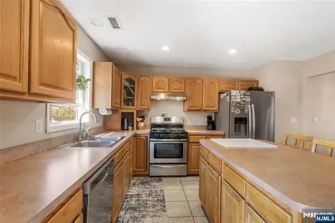 24 Reigler Road West Milford NJ 07421