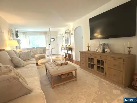 75 Delmar Avenue Glen Rock NJ 07452