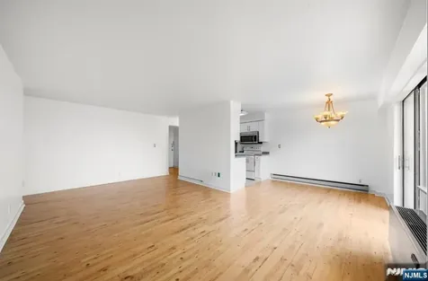 233 12th Street Palisades Park NJ 07650