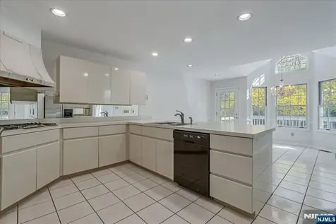 126 Worcester Drive Wayne NJ 07470