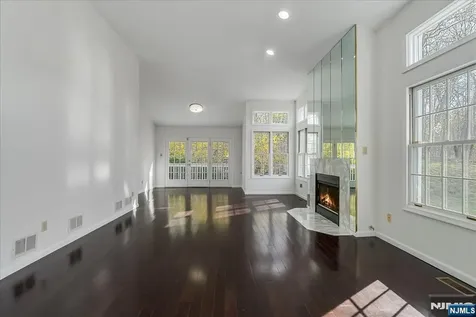 126 Worcester Drive Wayne NJ 07470