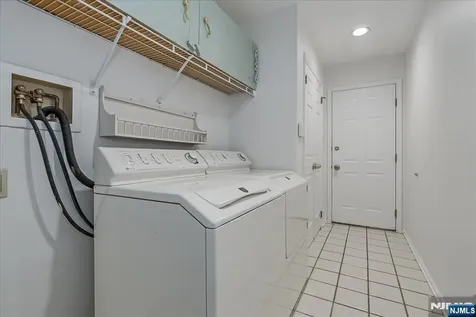 126 Worcester Drive Wayne NJ 07470