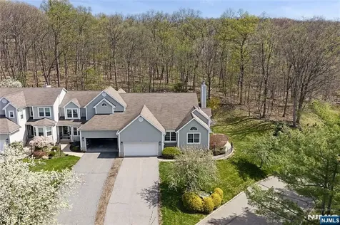 126 Worcester Drive Wayne NJ 07470