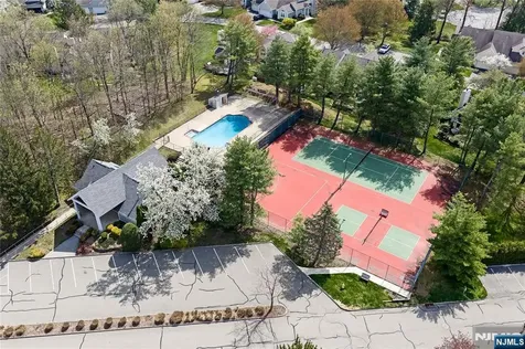 126 Worcester Drive Wayne NJ 07470