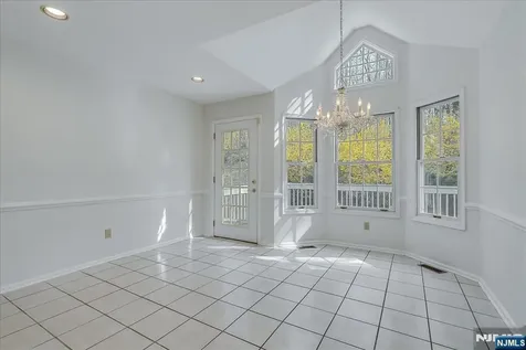 126 Worcester Drive Wayne NJ 07470