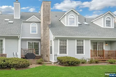 18 Cable Court Montville Township NJ 07045