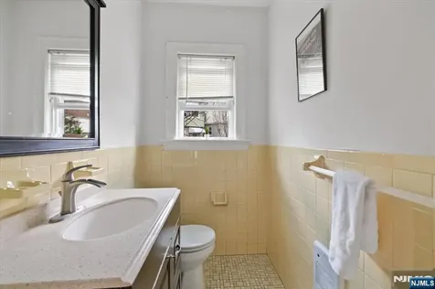 48 Midland Avenue Garfield NJ 07026