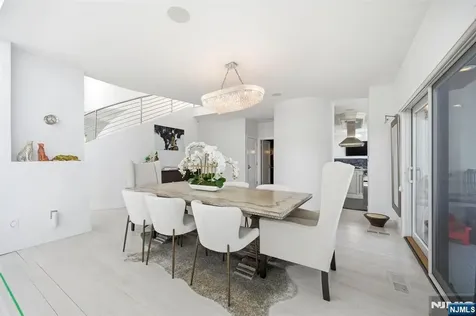 28 Glen Court Pompton Lakes NJ 07442