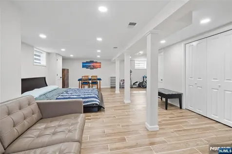 266 Elm Avenue Teaneck NJ 07666