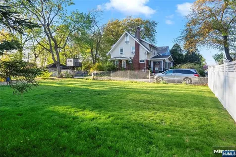 266 Elm Avenue Teaneck NJ 07666