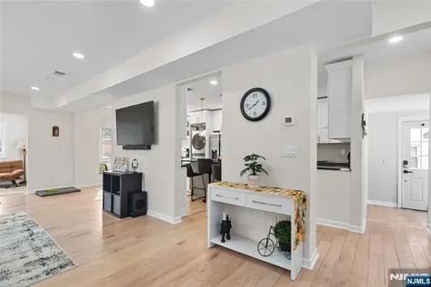266 Elm Avenue Teaneck NJ 07666