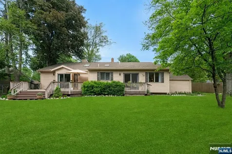 28 Pitcairn Avenue Ho-ho-kus NJ 07423