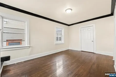 162 Columbia Avenue Newark NJ 07106