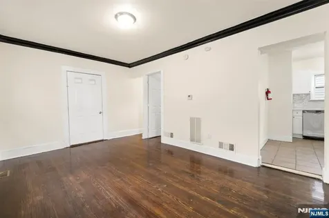 162 Columbia Avenue Newark NJ 07106