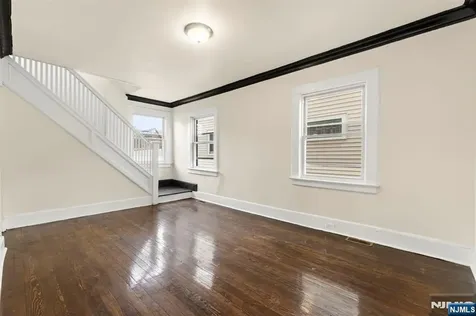 162 Columbia Avenue Newark NJ 07106