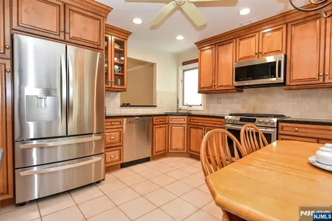 227 Westervelt Lane Mahwah NJ 07430