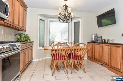 227 Westervelt Lane Mahwah NJ 07430