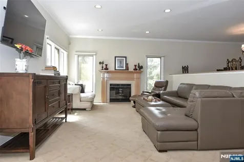 227 Westervelt Lane Mahwah NJ 07430