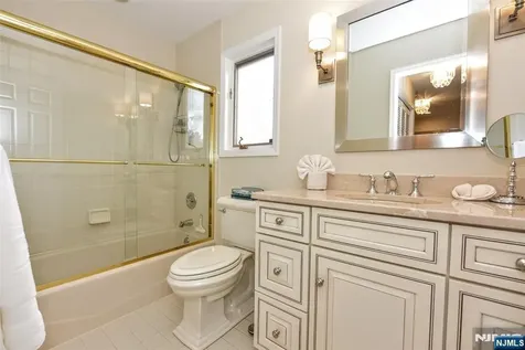 227 Westervelt Lane Mahwah NJ 07430