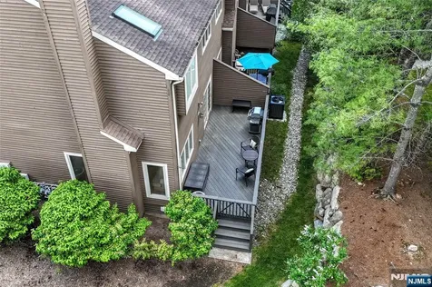 227 Westervelt Lane Mahwah NJ 07430