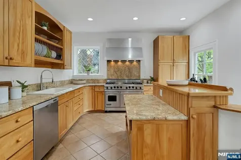 375 Upper Mountain Avenue Montclair NJ 07043