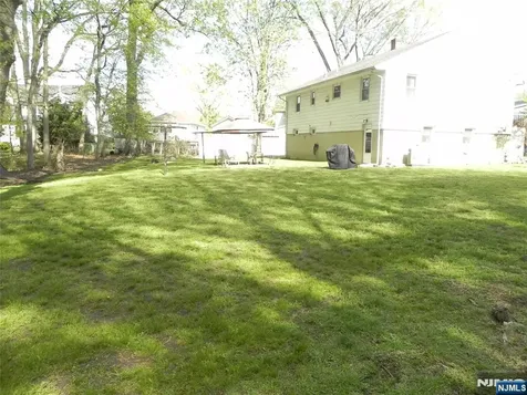 16 Seiler Court Little Ferry NJ 07643