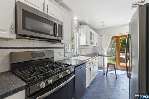 370 Demarest Avenue Oradell NJ 07649