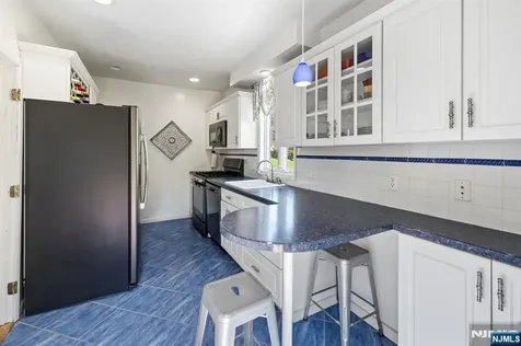 370 Demarest Avenue Oradell NJ 07649
