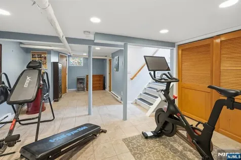 370 Demarest Avenue Oradell NJ 07649