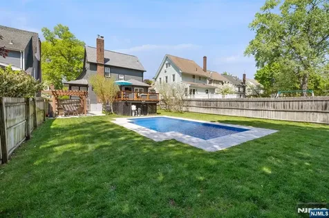 370 Demarest Avenue Oradell NJ 07649