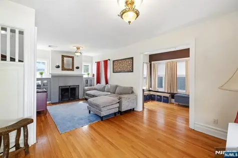 370 Demarest Avenue Oradell NJ 07649