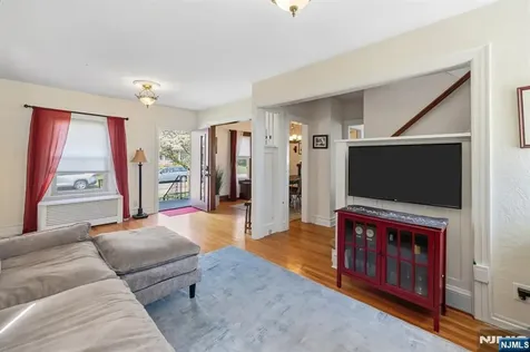 370 Demarest Avenue Oradell NJ 07649