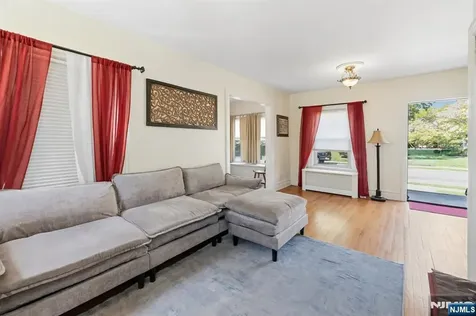 370 Demarest Avenue Oradell NJ 07649