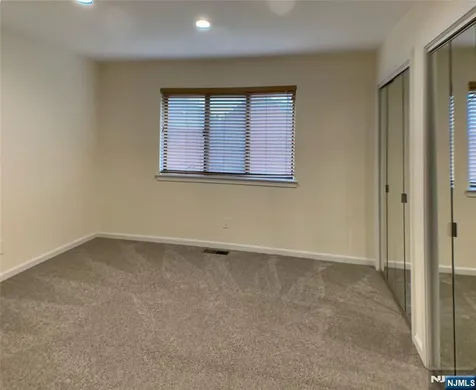 624 Sanderling Court Secaucus NJ 07094