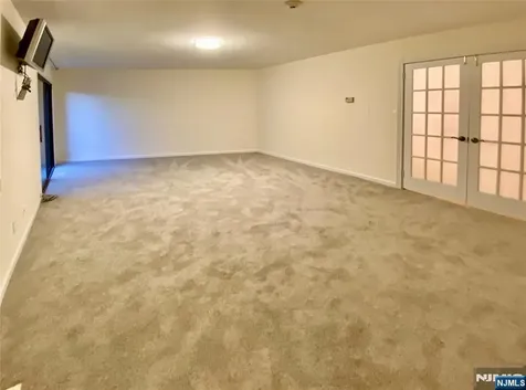 624 Sanderling Court Secaucus NJ 07094