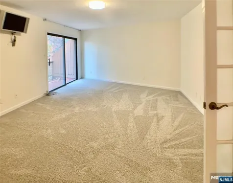 624 Sanderling Court Secaucus NJ 07094