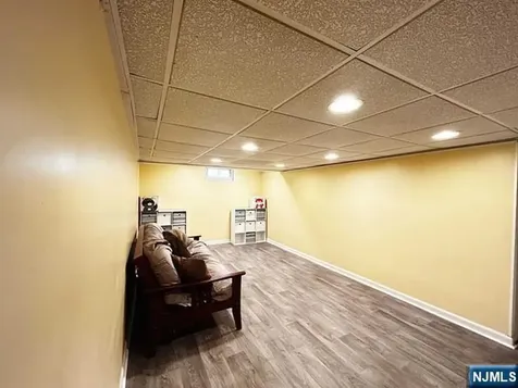 321 Maplewood Drive Paramus NJ 07652