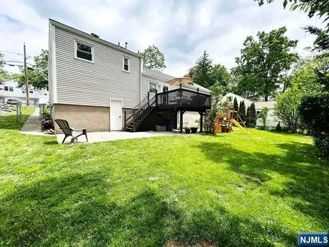 321 Maplewood Drive Paramus NJ 07652