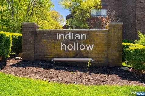 138 Indian Hollow Court Mahwah NJ 07430