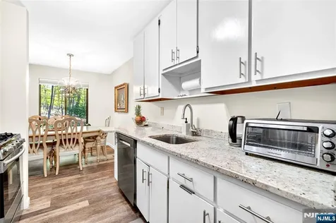 138 Indian Hollow Court Mahwah NJ 07430