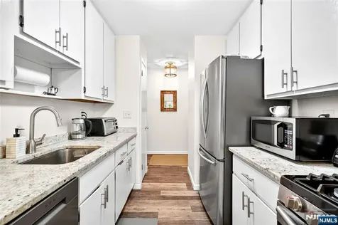 138 Indian Hollow Court Mahwah NJ 07430